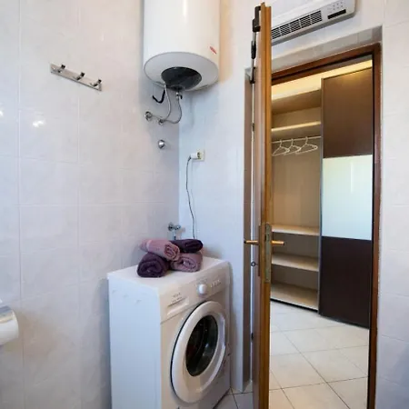 Miriam Apartman *