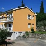 Miriam Ika